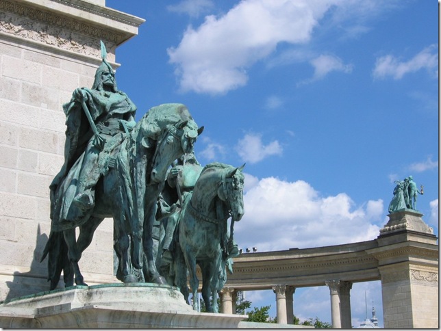 budapest-hosok-tere budapest-hosok-tere