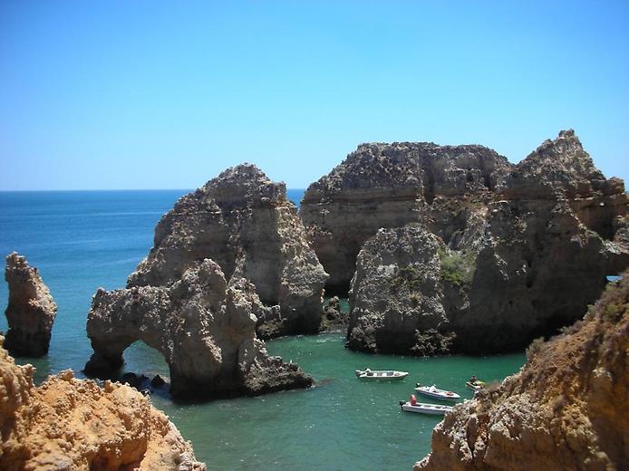 Прибрежные скалы Прибрежные скалы