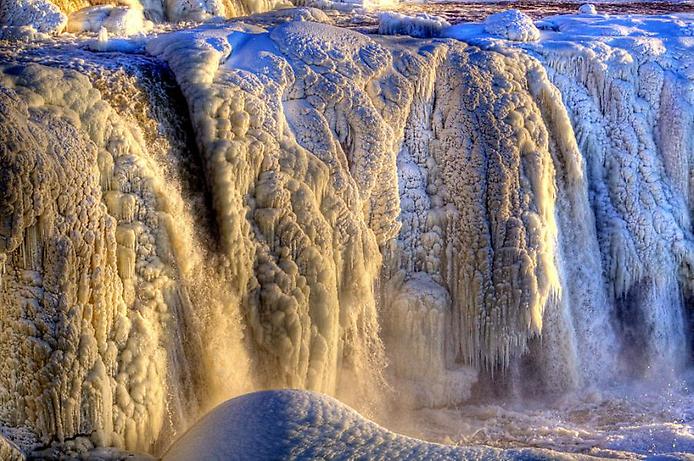 Rideau Falls Rideau Falls в Оттаве зимой