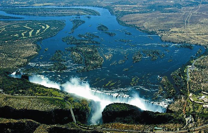 Водопад Виктория водопад Виктория — широкая непрерывная стена воды