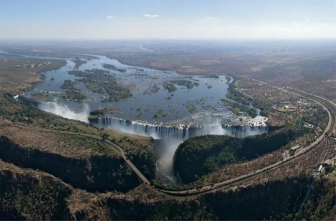 Вид на водопад с высоты