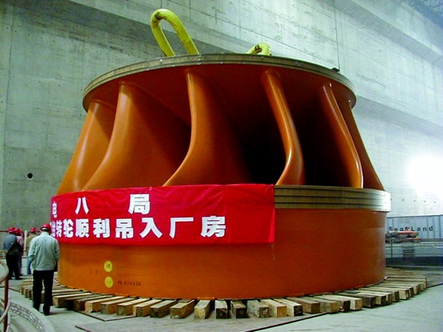 обслуживание турбинного оборудования на ГЭС Три ущелья