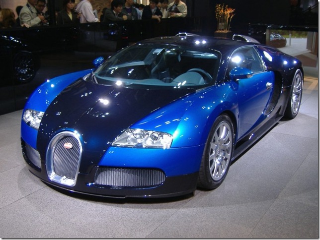 Bugatti Veyron Bugatti Veyron вид сбоку