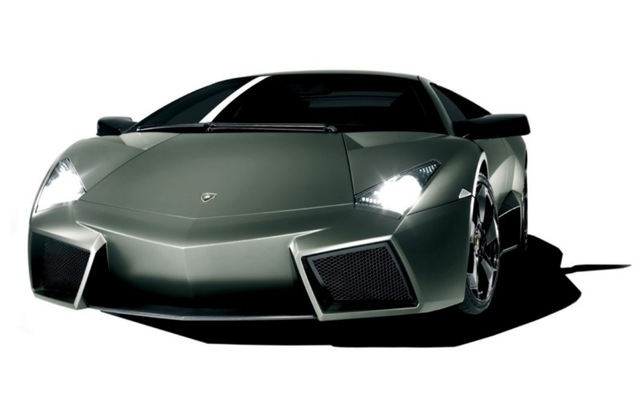 Lamborghini Reventón Lamborghini Reventón на дороге
