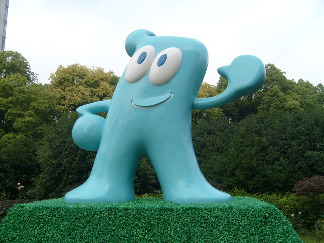 9 9