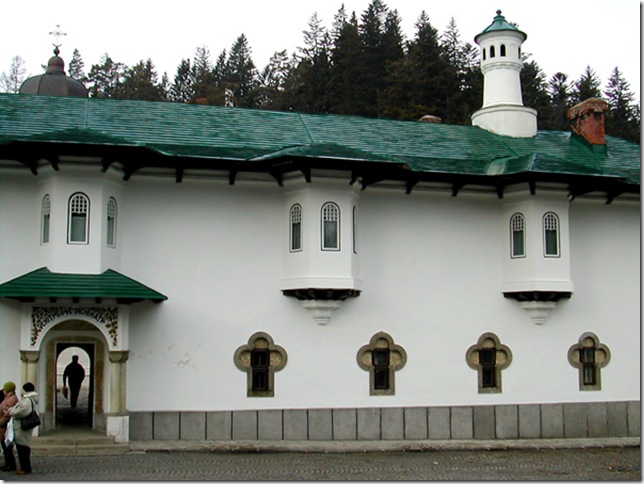 Монастырские стены Синая