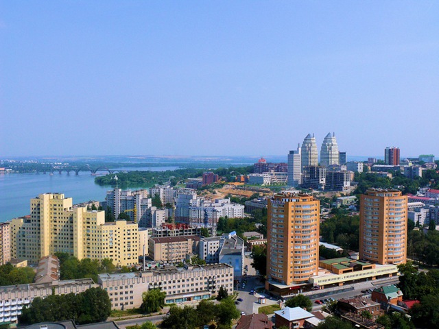 вид на Днепр с реки, правобережная часть города