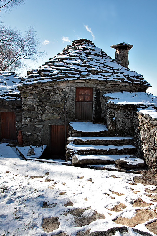 Каменный домик лиллипутов Каменный домик лиллипутов
