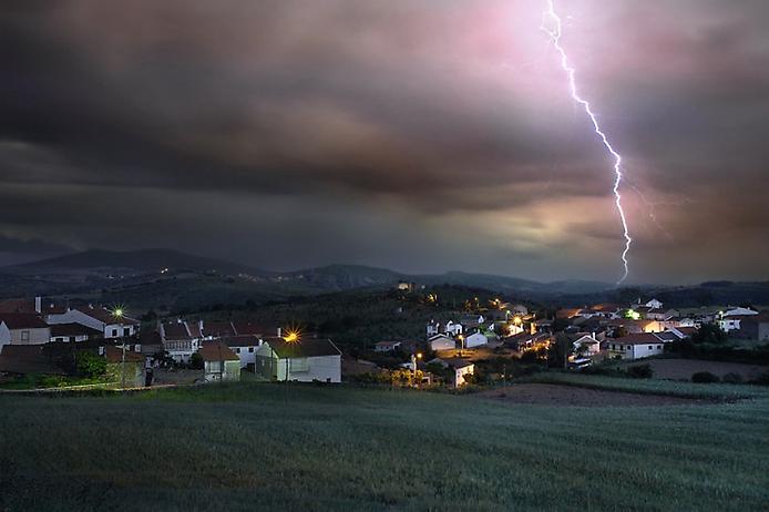 Молния Молния