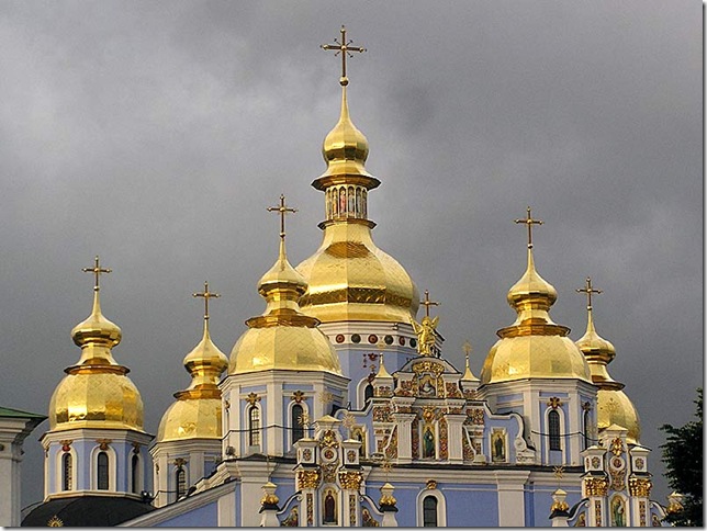 старинное изображение Михайловского монастыря в Киеве