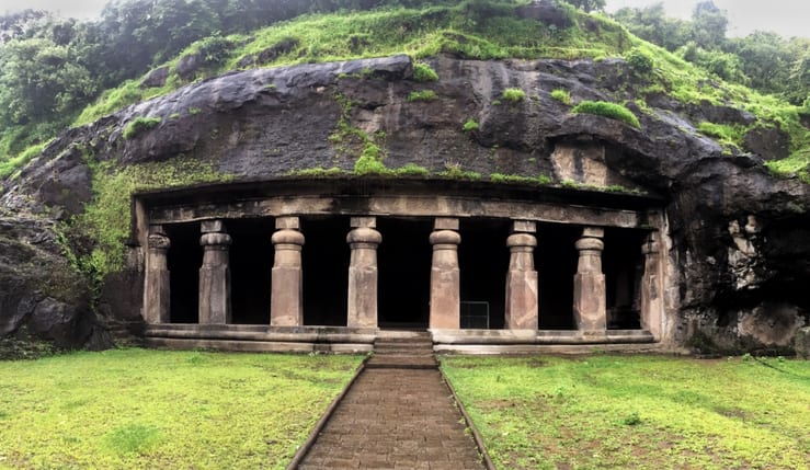 вход в пещеры элефанта