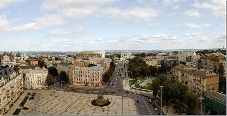Софийская площадь, вид на колокольню и собор