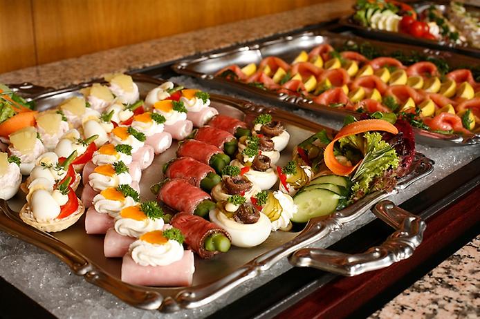 Чешская кухня традиционное чешское блюдо с мясом и гарниром