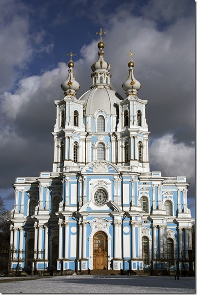 Фасад Смольного собора
