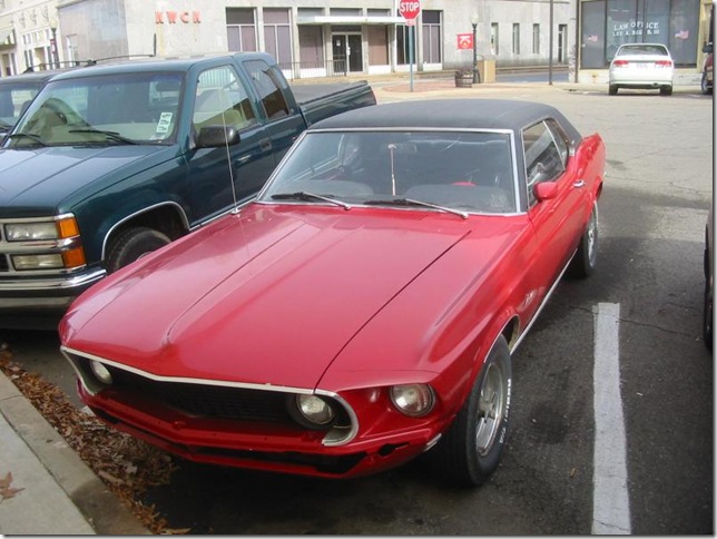 салон Ford Mustang Grande