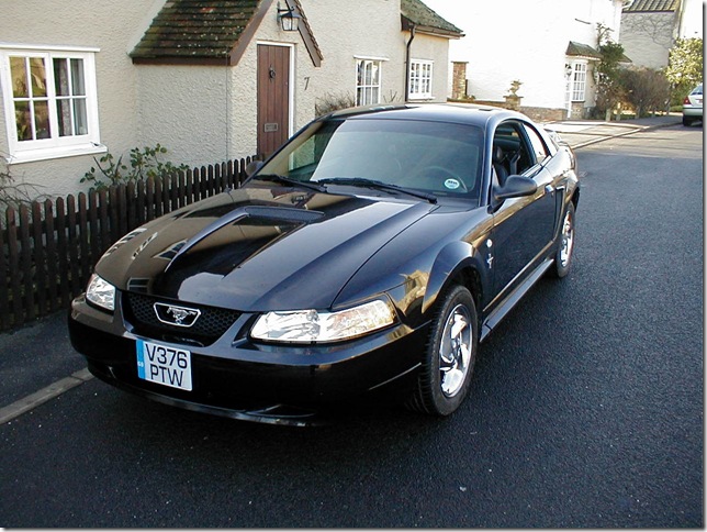 Ford Mustang 2000 года