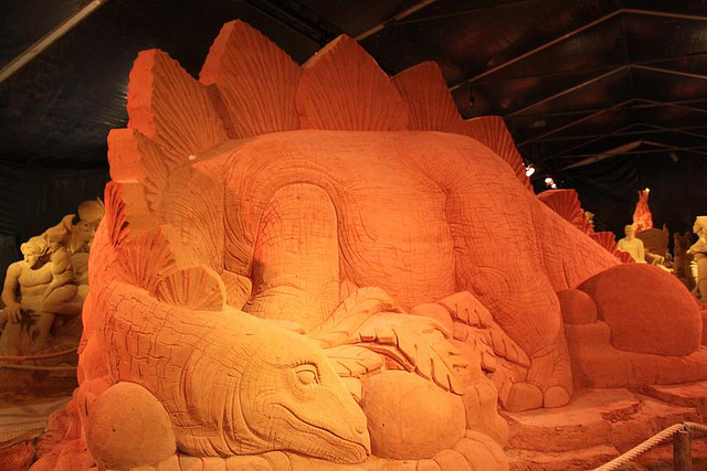 Динозавр Динозавр