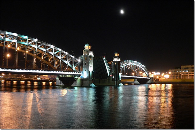 Строительство моста Петра Великого в начале XX века