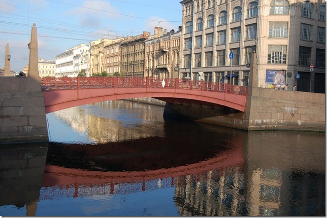 городская переправа через реку Мойку