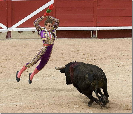 Финальный подход бандерильеро во второй терции