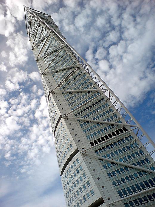 Turning Torso на закате башня Turning Torso на закате над Мальмё
