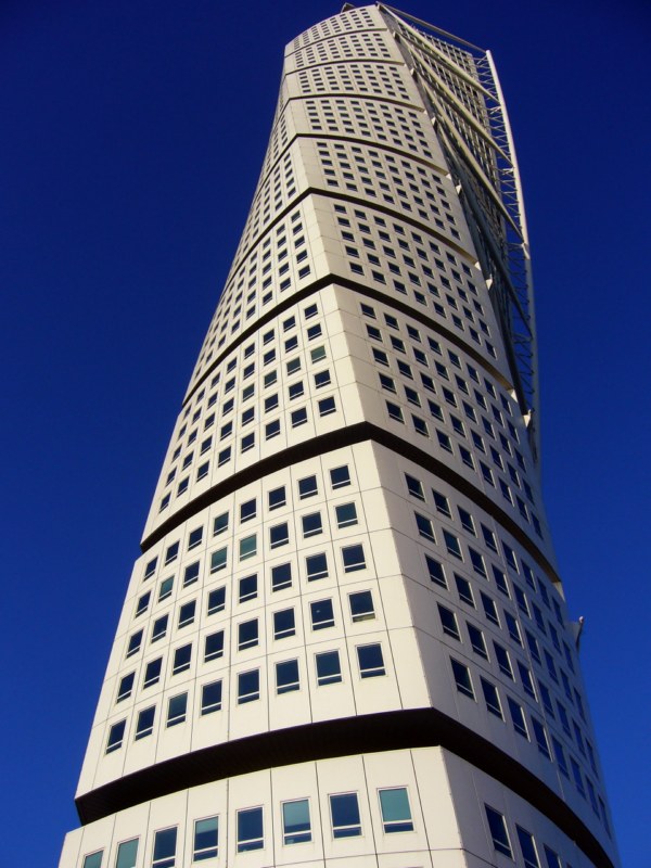 Строительство Turning Torso небоскрёб Turning Torso в западной гавани Мальмё