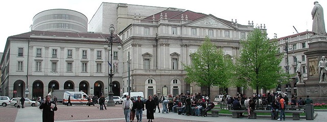 Milano_scala_piazza Milano_scala_piazza