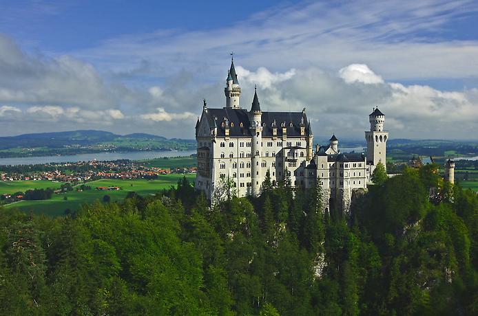 Замок Нойшванштайн Замок Нойшванштайн