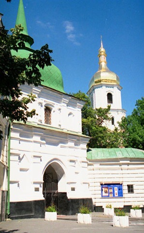 южная въездная башня Софийского заповедника
